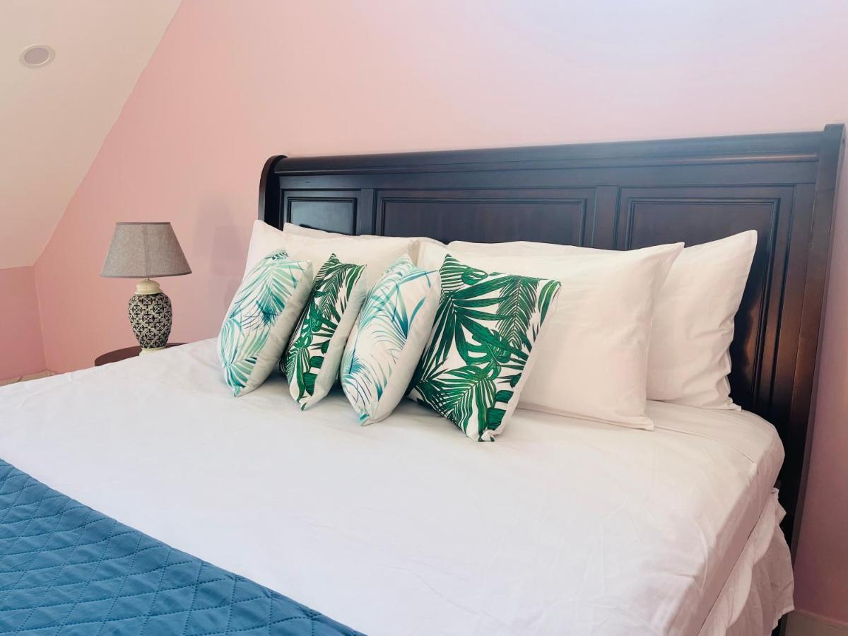 Luxury Apartments And Rooms,The Lagoons Montego Bay Exterior foto